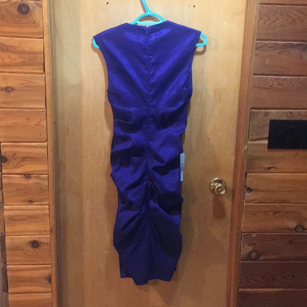 Dress - Picture 2 of 3